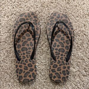 Stylish Leopard Print Sandals with Black Straps